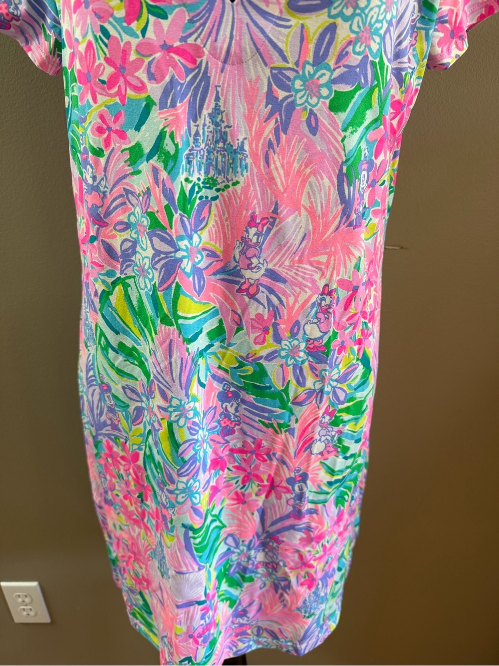 Lilly Pulitzer Sophiletta disney dreamin - Picture 3 of 4